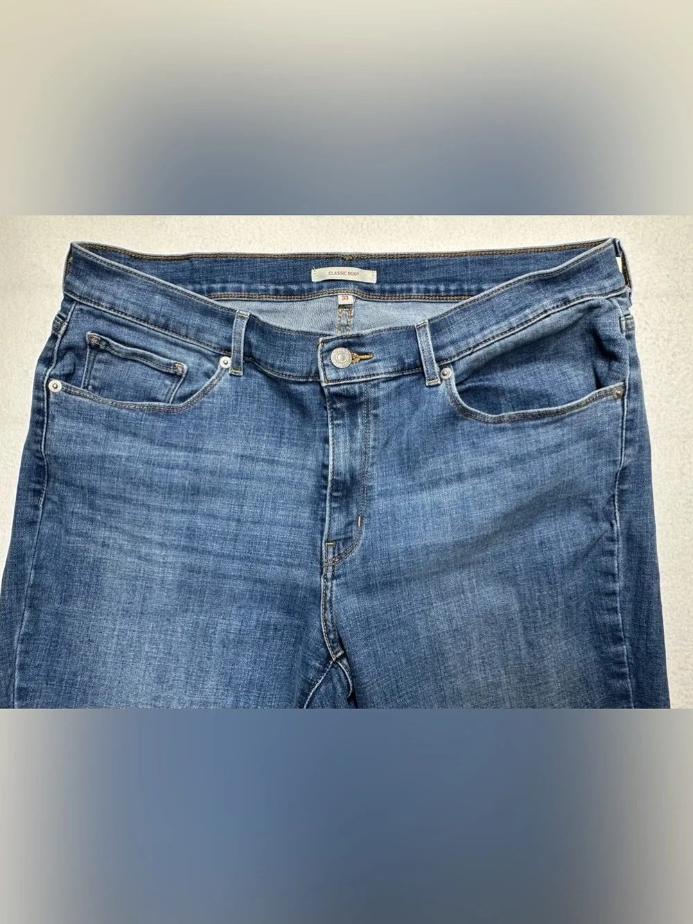 Levi’s Men’s Bootcut Jeans 33x30 – Medium Wash Denim